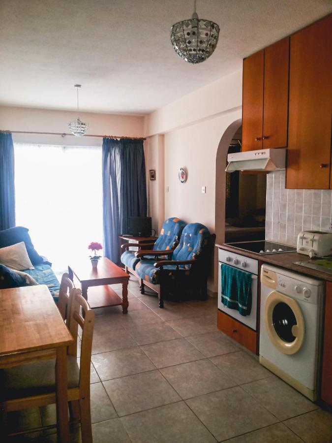 Apartments Mackenzie 1+1 Larnaca Bagian luar foto