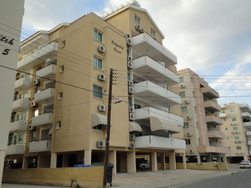 Apartments Mackenzie 1+1 Larnaca Bagian luar foto