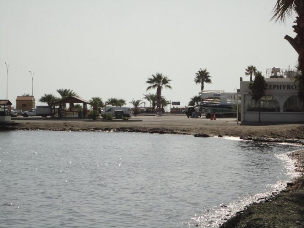 Apartments Mackenzie 1+1 Larnaca Bagian luar foto