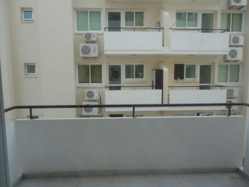 Apartments Mackenzie 1+1 Larnaca Bagian luar foto